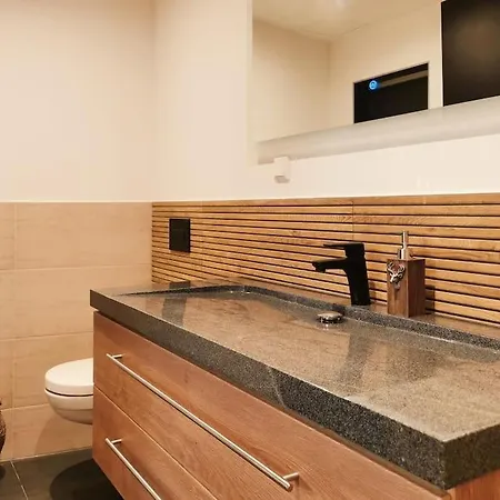 Alpenperle Im Zentrum Von 埃尔福特